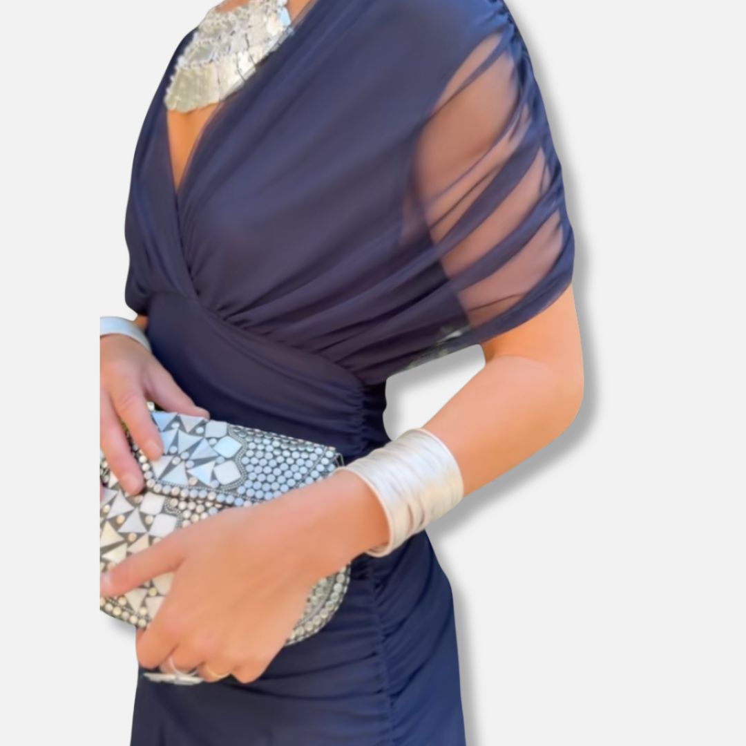 Avelora – Elegant V-Neck Maxi Dress