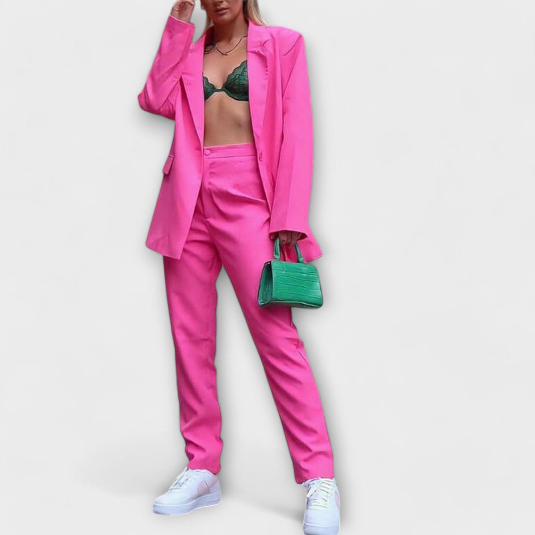 Luna – Tailored Women’s Suit