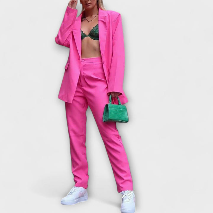 Luna – Tailored Women’s Suit